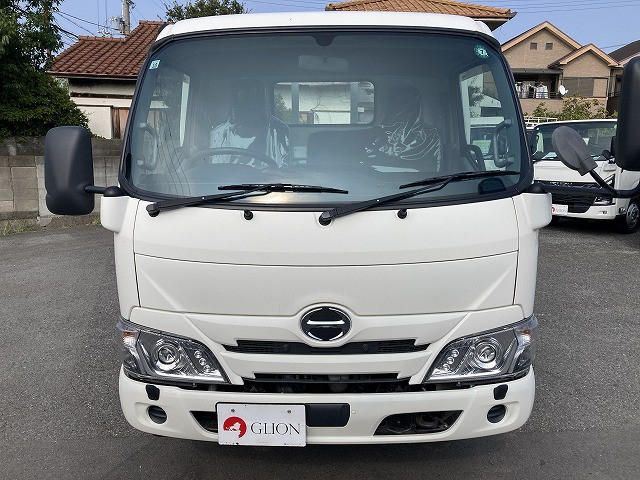 日野 デュトロ 小型 平ボディ 2RG-XZU655M(92676) 2枚目