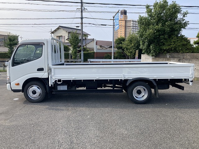 日野 デュトロ 小型 平ボディ 2RG-XZU655M(92676) 4枚目