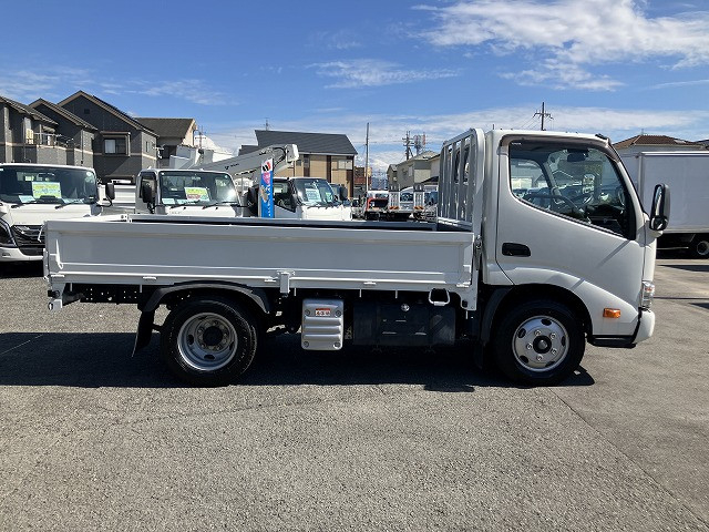トヨタ ダイナ 小型 平ボディ 2RG-XZU605(92677) 5枚目