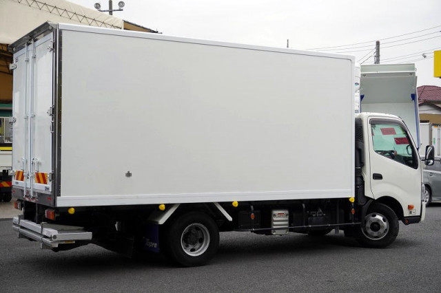 日野 デュトロ 小型 冷凍冷蔵バン 2RG-XZU712M(92680) 8枚目