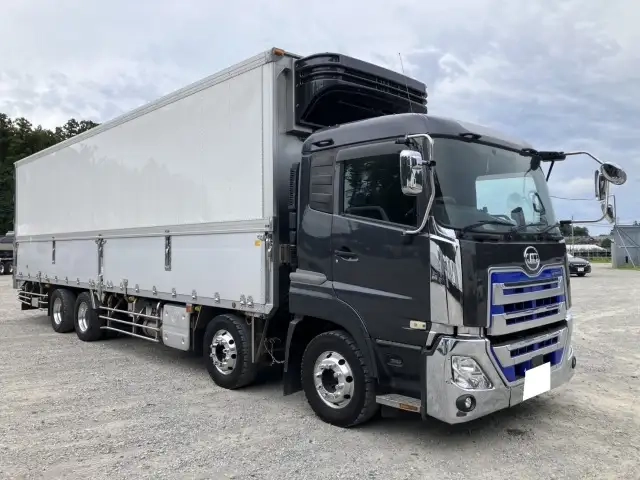 日産自動車 クオン 小型 冷凍冷蔵ウィング 2PG-CG5CA(92563) 3枚目