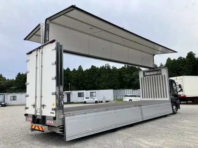 日産自動車 クオン 小型 冷凍冷蔵ウィング 2PG-CG5CA(92563) 12枚目