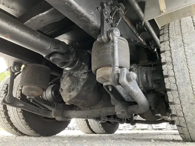 日産自動車 クオン 小型 冷凍冷蔵ウィング 2PG-CG5CA(92563) 29枚目