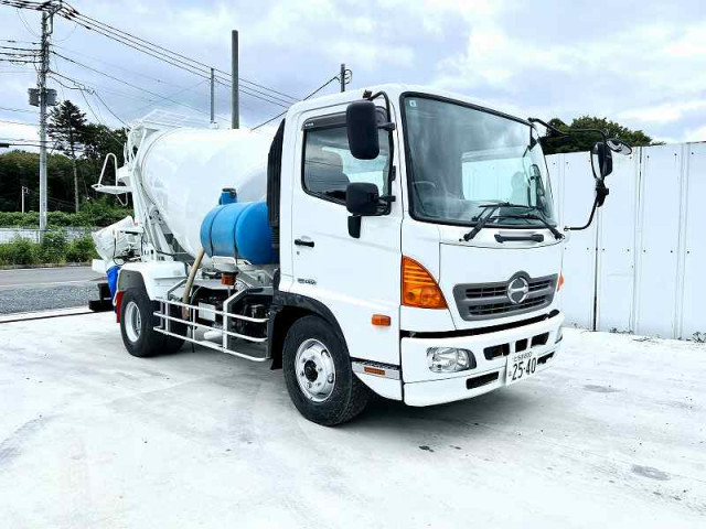 日野 レンジャー 増トン ミキサー車 TKG-GC7JDAA(92702) 7枚目