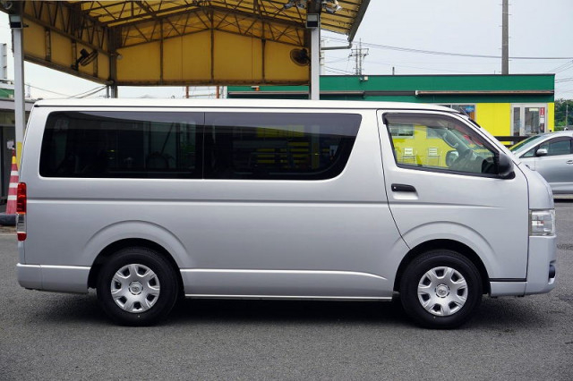 トヨタ ハイエース 小型 ライトバン CBF-TRH200V(92737) 5枚目