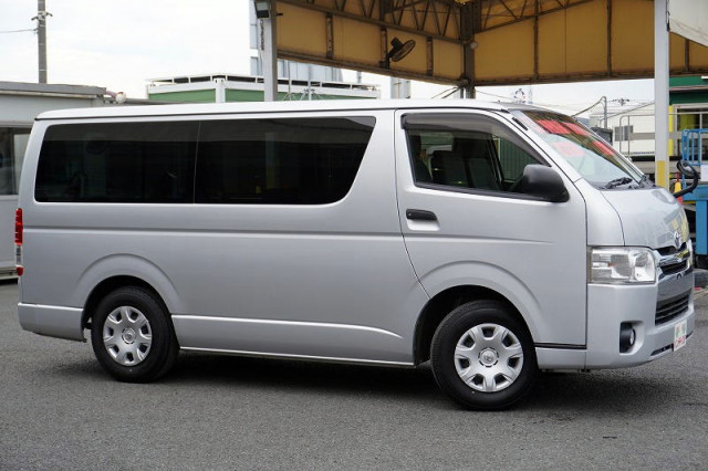 トヨタ ハイエース 小型 ライトバン CBF-TRH200V(92737) 6枚目