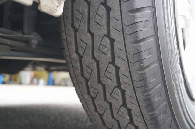 トヨタ ハイエース 小型 ライトバン CBF-TRH200V(92737) 11枚目
