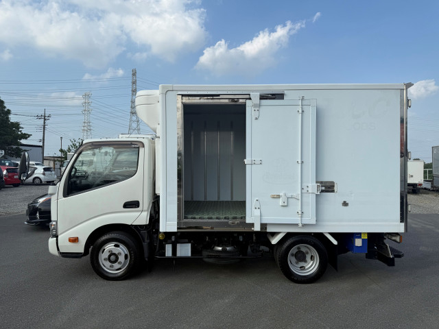 日野 デュトロ 小型 冷凍冷蔵バン TKG-XZC605M(92749) 8枚目