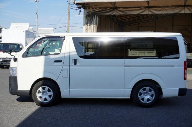 トヨタ ハイエース 小型 ライトバン CBF-TRH200V(92751) 3枚目