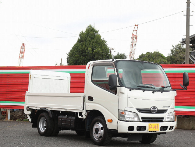日野 デュトロ 小型 平ボディ TKG-XZC605M(92756) 3枚目