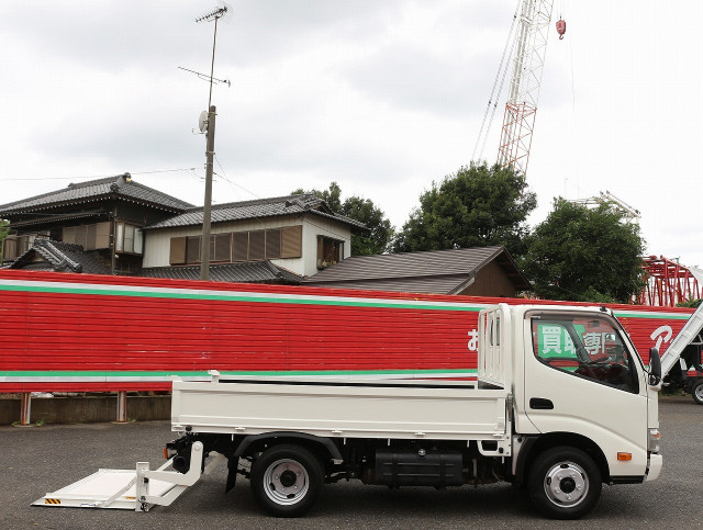 日野 デュトロ 小型 平ボディ TKG-XZC605M(92756) 12枚目