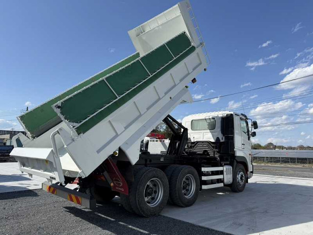 日野 プロフィア 大型 土砂ダンプ QKG-FS1AKAA(92766) 11枚目