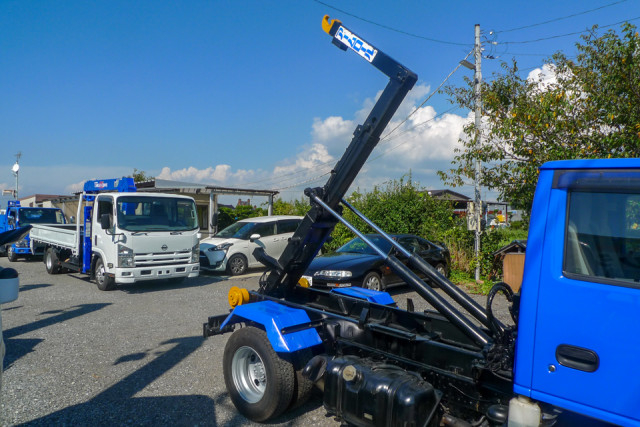 いすゞ エルフ 小型 コンテナ専用車 TKG-NKR85A(92774) 18枚目