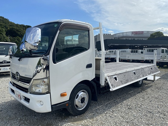 日野 デュトロ 小型 平ボディ SKG-XZU710M(92781) 9枚目