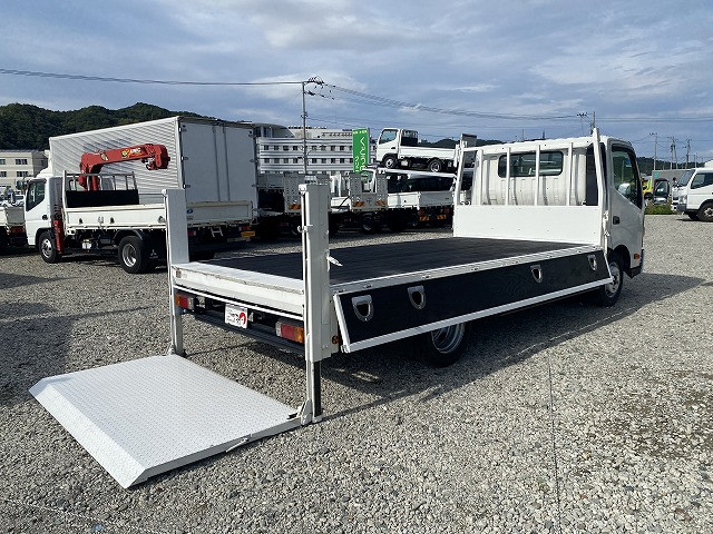 日野 デュトロ 小型 平ボディ SKG-XZU710M(92781) 15枚目