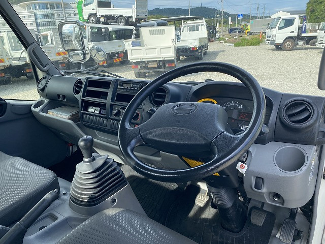 日野 デュトロ 小型 平ボディ SKG-XZU710M(92781) 34枚目