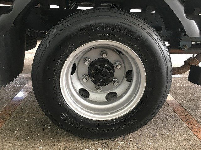 いすゞ エルフ 小型 平ボディ BDG-NPR85AR(92794) 44枚目