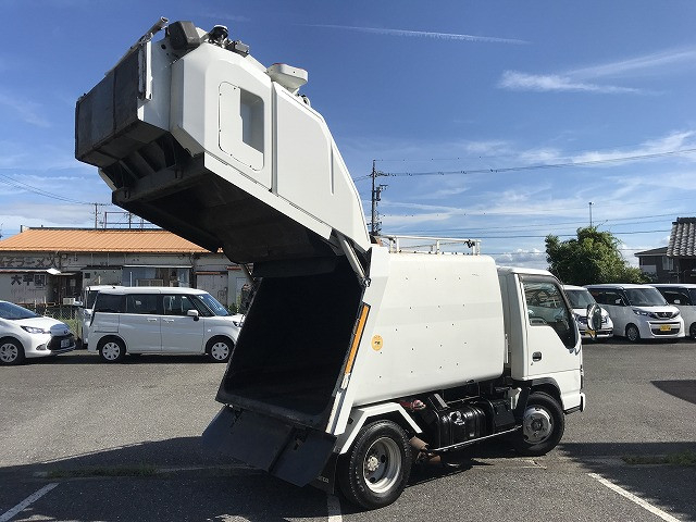 いすゞ エルフ 小型 塵芥車（プレス式） PB-NKR81AN(92796) 16枚目