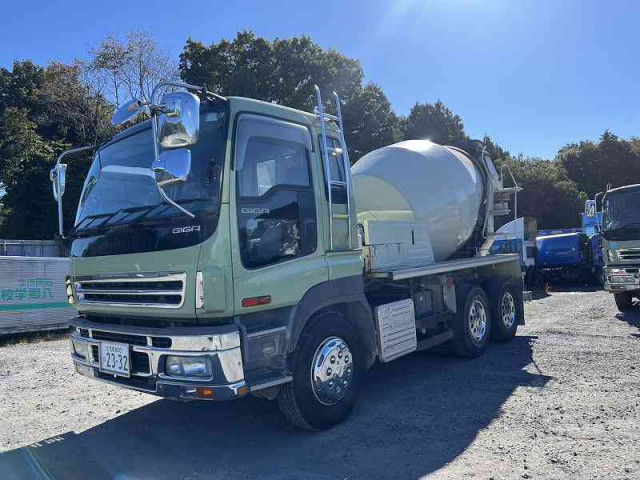 いすゞ ギガ 大型 ミキサー車 PJ-CXZ77K6(92797) 1枚目