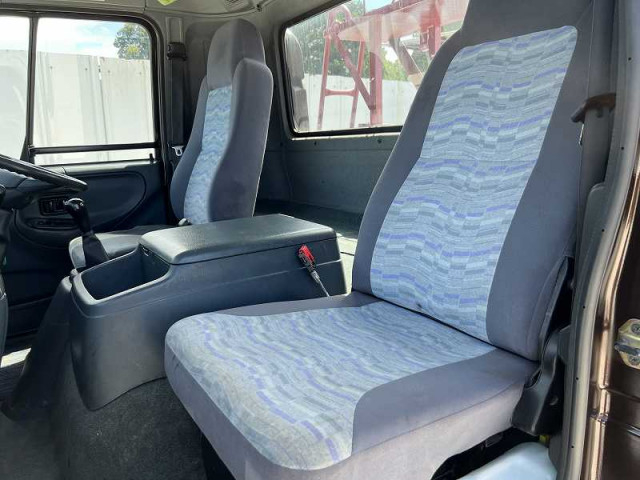 UDトラックス（日産） コンドル 増トン コンテナ専用車 PK-PK36A(92804) 44枚目
