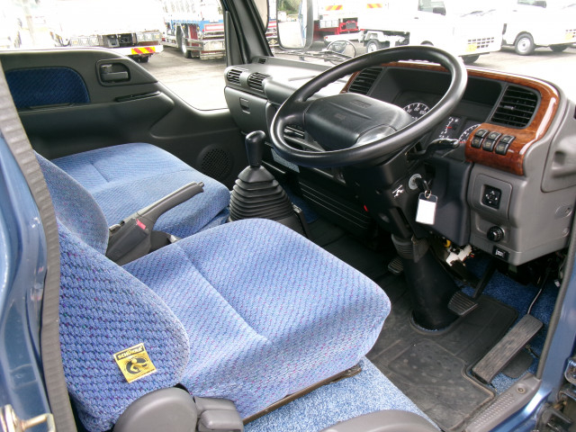 いすゞ エルフ 小型 平ボディ KR-NKR81EA(92808) 9枚目
