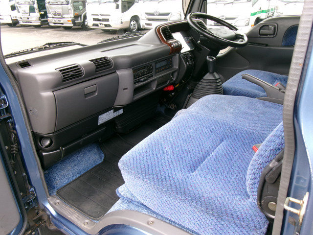 いすゞ エルフ 小型 平ボディ KR-NKR81EA(92808) 22枚目