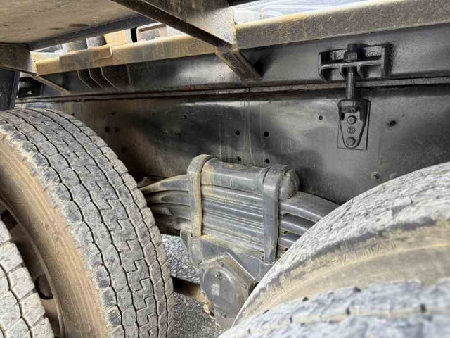 UDトラックス（日産） クオン 大型 コンテナ専用車 ADG-CW4YL(92813) 25枚目