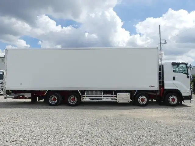 いすゞ ギガ 小型 冷凍冷蔵バン 2KG-CYJ77C(92818) 4枚目
