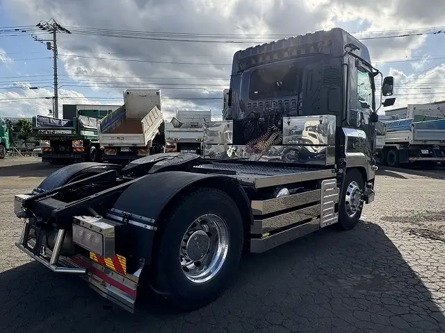 いすゞ ギガ 小型 トラクタ（シングル） QKG-EXD52BE(92825) 5枚目