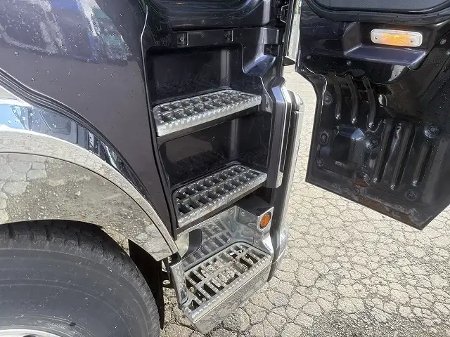 いすゞ ギガ 小型 トラクタ（シングル） QKG-EXD52BE(92825) 47枚目