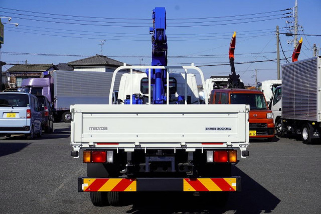マツダ タイタン 小型 クレーン付き 2RG-LKR88R(92896) 4枚目