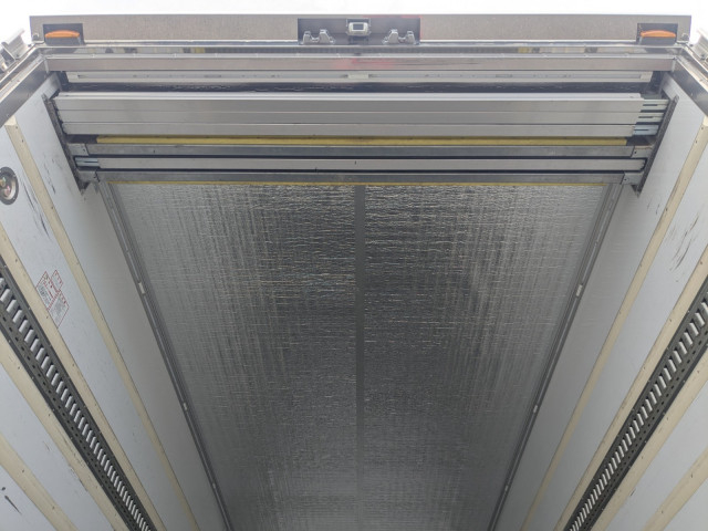 日野 レンジャー 中型 冷凍冷蔵バン 2KG-FD2ABG(92895) 15枚目