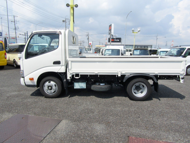 トヨタ ダイナ 小型 平ボディ 2RG-XZC605(92902) 3枚目
