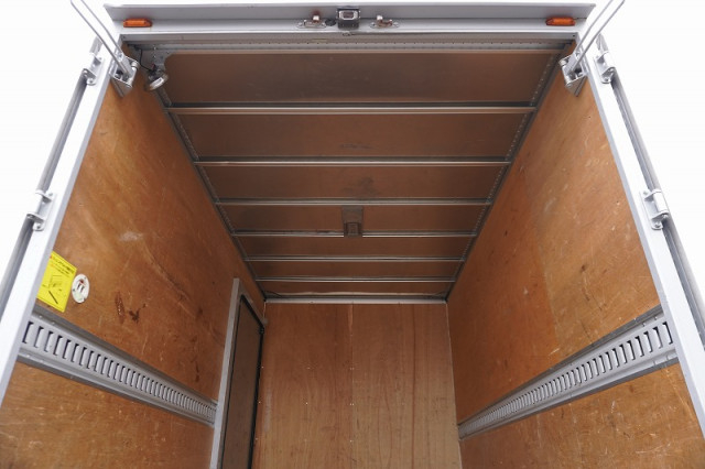 Toyota dyna Small Aluminium box body 2RG-XZC605(92908) 19枚目