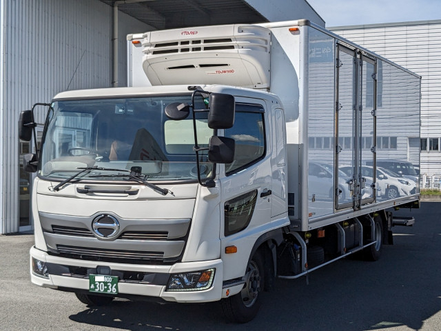 日野 レンジャー 中型 冷凍冷蔵バン 2KG-FD2ABG(92910) 1枚目