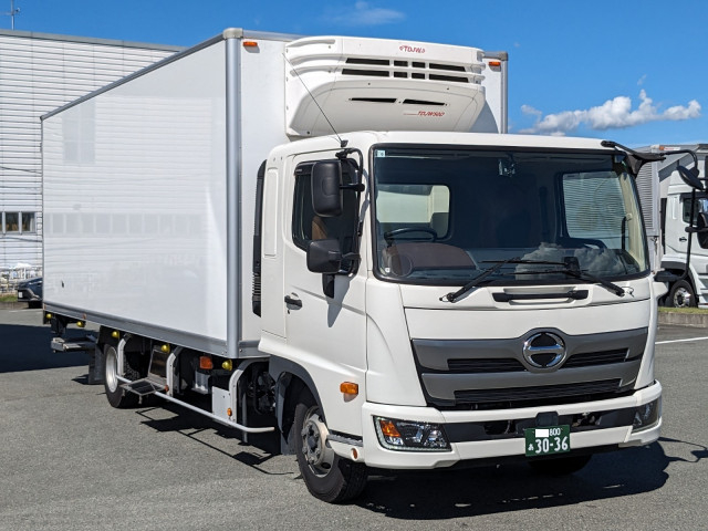 日野 レンジャー 中型 冷凍冷蔵バン 2KG-FD2ABG(92910) 3枚目