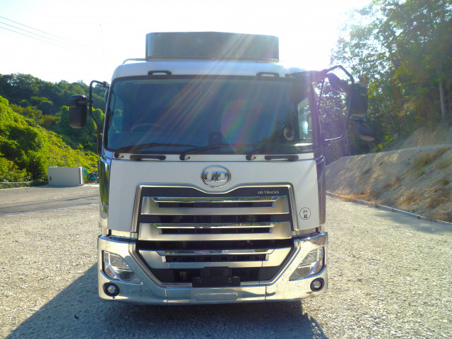 UDトラックス（日産） クオン 大型 平ボディ 2PG-CG5CA(92911) 2枚目