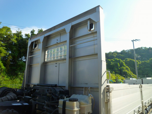 UDトラックス（日産） クオン 大型 平ボディ 2PG-CG5CA(92911) 9枚目