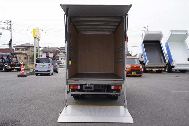 Toyota dyna Small Aluminium box body 2RG-XZU605(92912) 17枚目