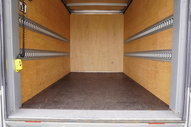 Toyota dyna Small Aluminium box body 2RG-XZU605(92912) 18枚目