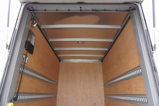 Toyota dyna Small Aluminium box body 2RG-XZU605(92912) 19枚目