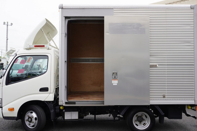 Toyota dyna Small Aluminium box body 2RG-XZC605(92916) 16枚目