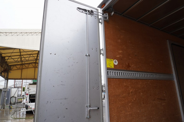 Toyota dyna Small Aluminium box body 2RG-XZC605(92916) 22枚目