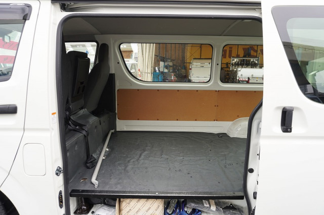 トヨタ ハイエース 小型 ライトバン 3BF-TRH200V(92917) 27枚目