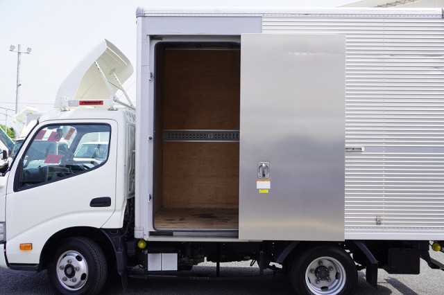 Toyota dyna Small Aluminium box body 2RG-XZC605(92919) 16枚目