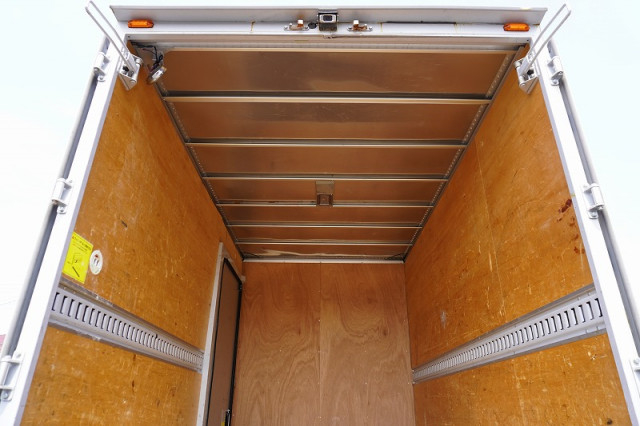 Toyota dyna Small Aluminium box body 2RG-XZC605(92919) 19枚目