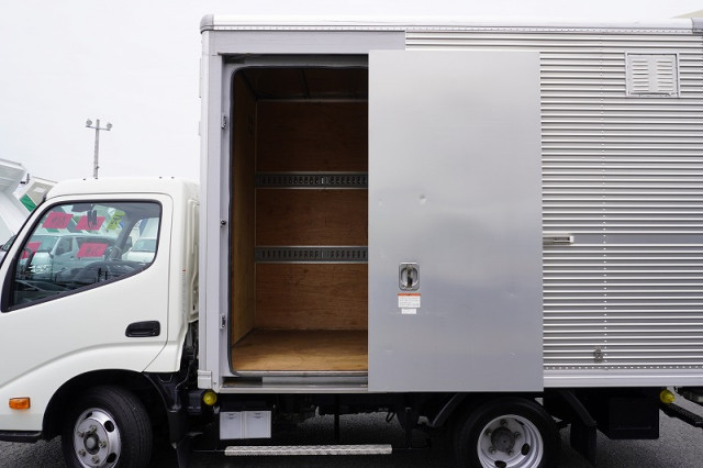 トヨタ トヨエース 小型 アルミバン 2RG-XZC605(92932) 16枚目