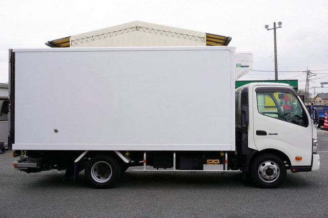 日野 デュトロ 小型 冷凍冷蔵バン TKG-XZU712M(92941) 5枚目