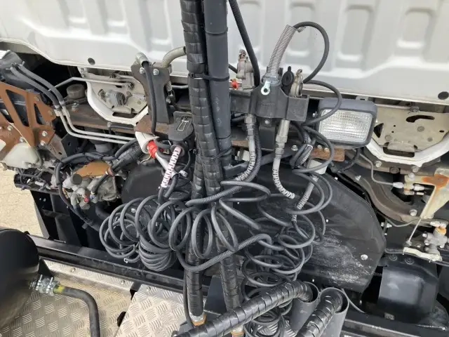 いすゞ ギガ 小型 トラクタ（シングル） QKG-EXD52BD(92951) 10枚目