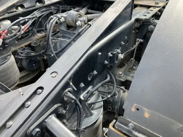 いすゞ ギガ 小型 トラクタ（シングル） QKG-EXD52BD(92951) 13枚目